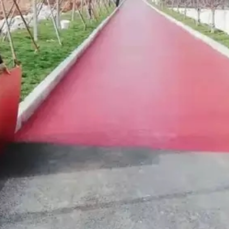 磐石​ 彩色路面喷涂翻新是一种低成本